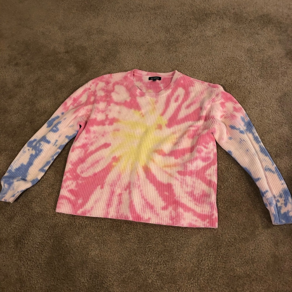 525 America.  Tie dye sweater. Only worn one time.